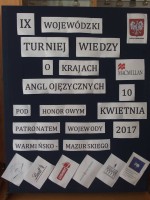Makieta IX Wojewódzkiego Turnieju Wiedzy o Krajach Anglojęzycznych, wraz z logo honorowego patrona- Wojewody Warmińsko-Mazurskiego, organizatorów i sponsorów konkursu