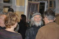 Tadeusz Baakier w rozmowie z gociem malarzem Alfonsem Kuakowskim
