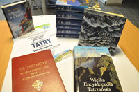 Książki w zasobach WBP, które pokazują Tatry