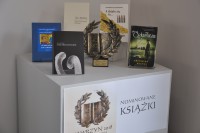 Ksiki nominowane do WAWRZYNU Literackiej Nagrody Warmii i Mazur oraz statuetka Wawrzyn.